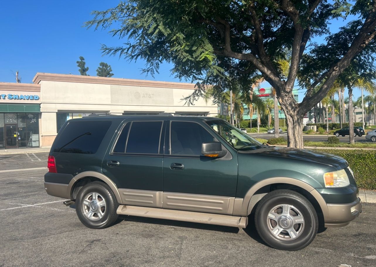 2004 Ford Expedition