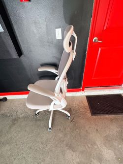 Computer chair