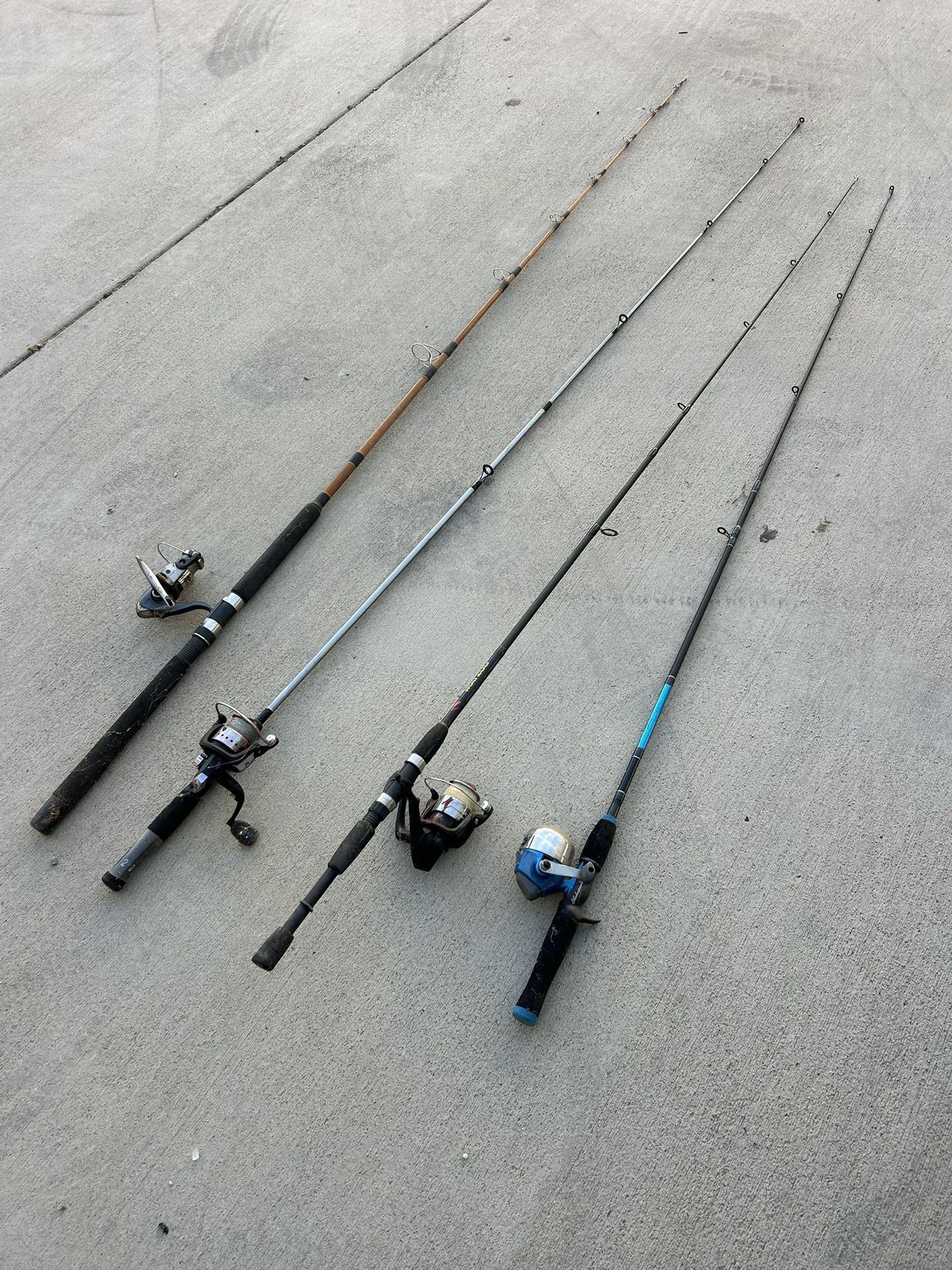 Las 4 Canas Para Pescar X $125
