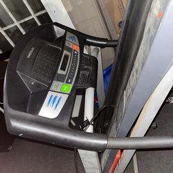 Treadmill 20$