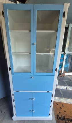 Completly Refurbished 1950s kitchen pantry Avalible from panorama city
