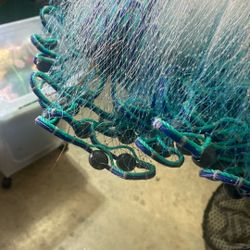 Cast Net With Yeti Bucket