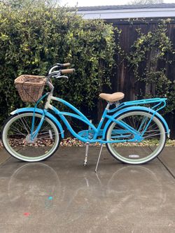 Ladies Electra Super Deluxe 3i Beach Cruiser