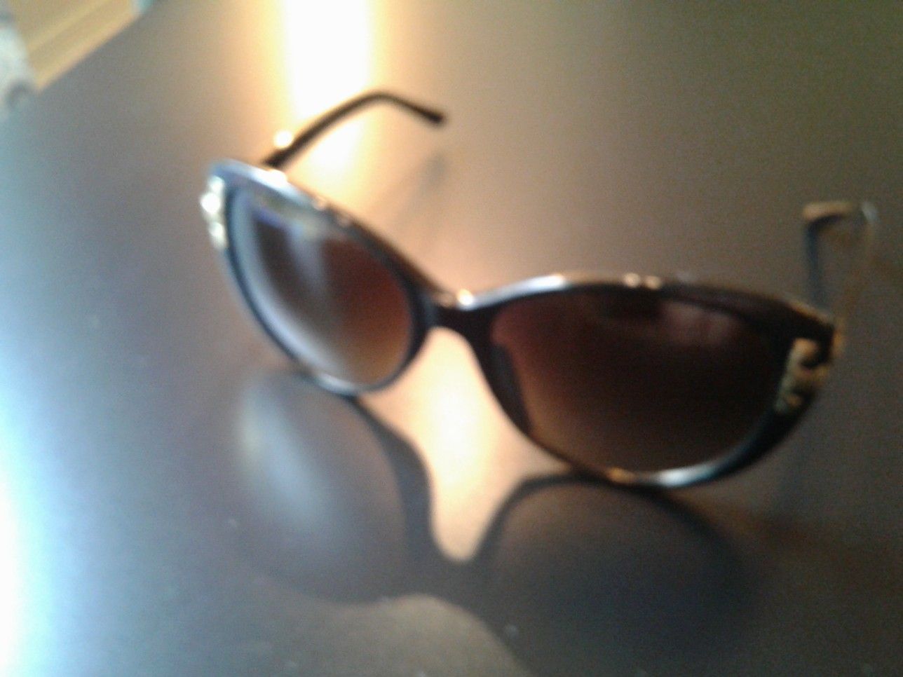 TORY Burch new sunglasses