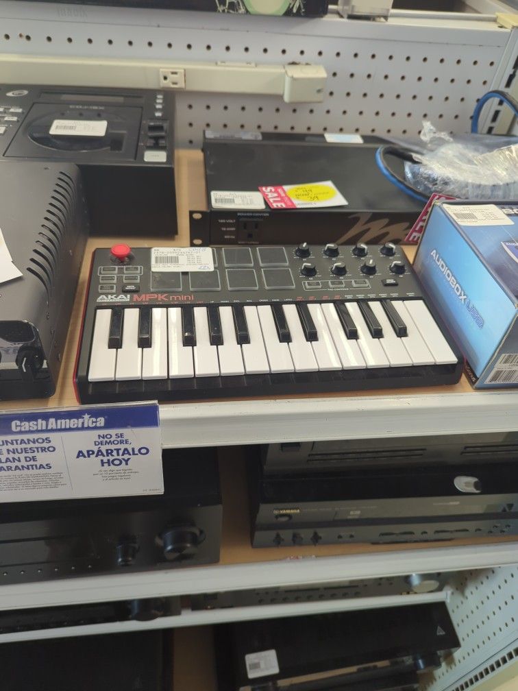 Akai Mixer