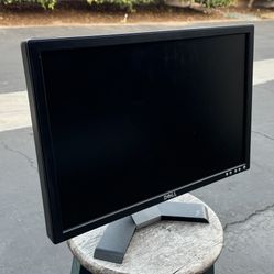 Dell 20” Flat Screen Computer Display Monitor - E207WFPc
