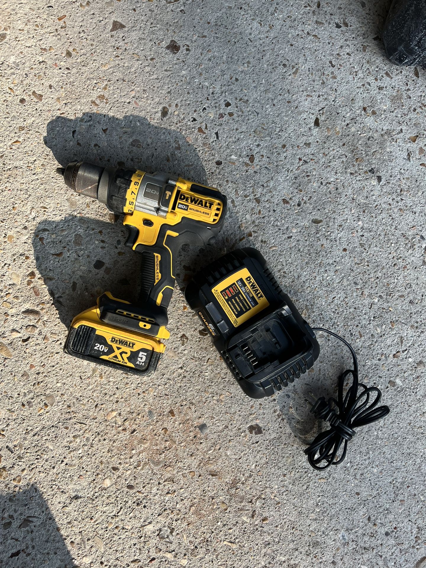 Dewalt 20v Flexvolt Advantage Hammer Drill W/5.0 