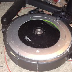 I Robot Roomba And Virtual Wall Gadget
