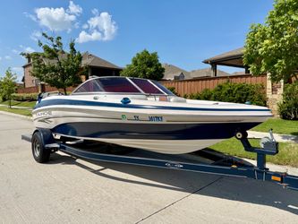 2005 Tahoe Q4 Sports ski boat