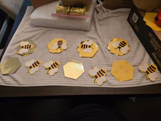 5 33inch banners with extra pieces