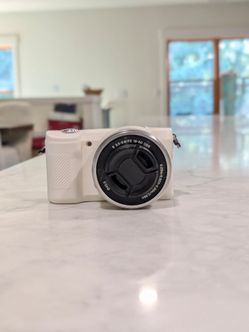 Sony A5100 Mirrorless camera and video