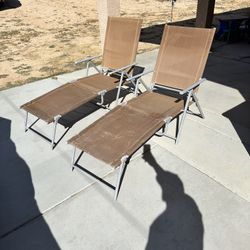 Pool Side Lounge Chairs 