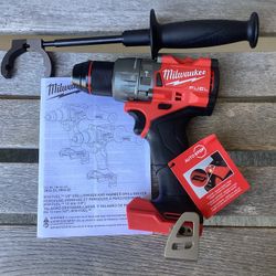 Milwaukee M18 FUEL Hammer Drill/Driver 1/2”.   Brand NEW.   Tool Only.  NUEVO.