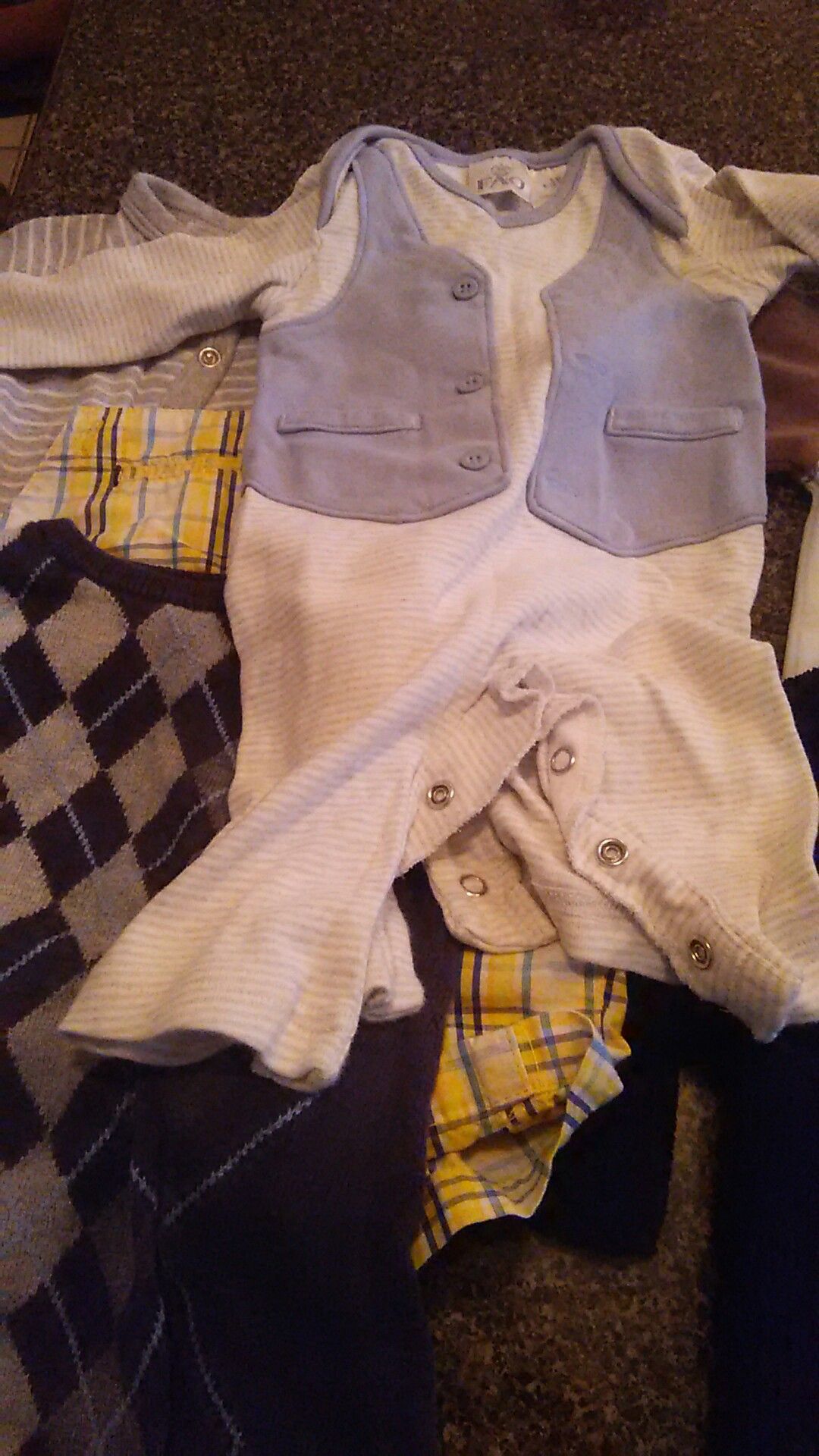 Baby clothes 3-6 months all name brand