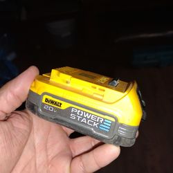 DeWalt 20 Volt Power Stack Yellow Battery 