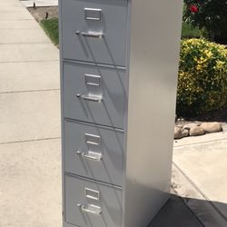4 Drawers - File Cabinet 