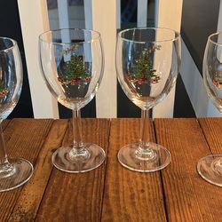 Vintage Spode Christmas Tree stemmed wine glasses (4)