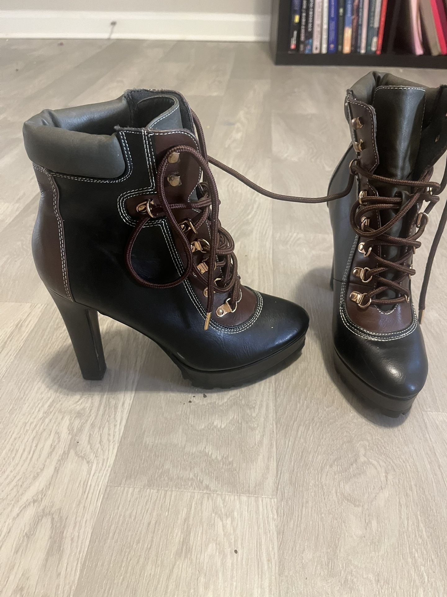 Beautiful Timberland Style Woman Boot!