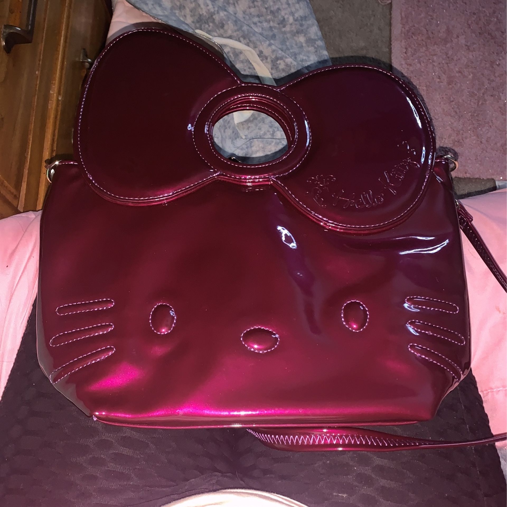 Like New Hello Kitty Purse 