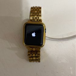 Gold Apple Watch 