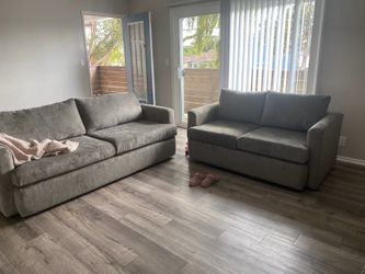 3-Piece Living Room Set – Great Condition