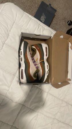 Air maxes