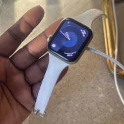 Apple Watch SE