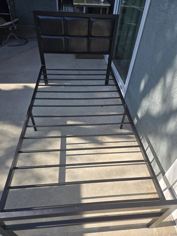 Twin bed and mattress
