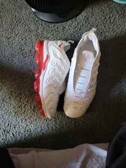 White Red Vapor MAX SIZE 13