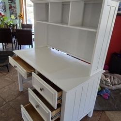 Kids Desk And Hutch
