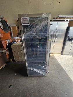 Wine Cooler
Zephyr PRESRV PRW24F02BG
24