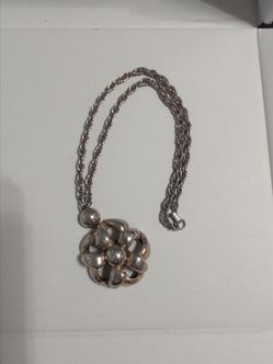 Silver flower necklace