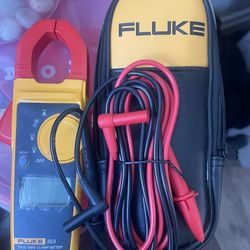 FLUKE 323 TRUE RMS CLAMP METER