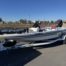 Nitro Bass Boat NX882 