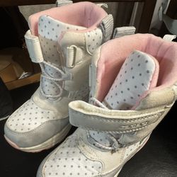 Size 13 Snow Boots 