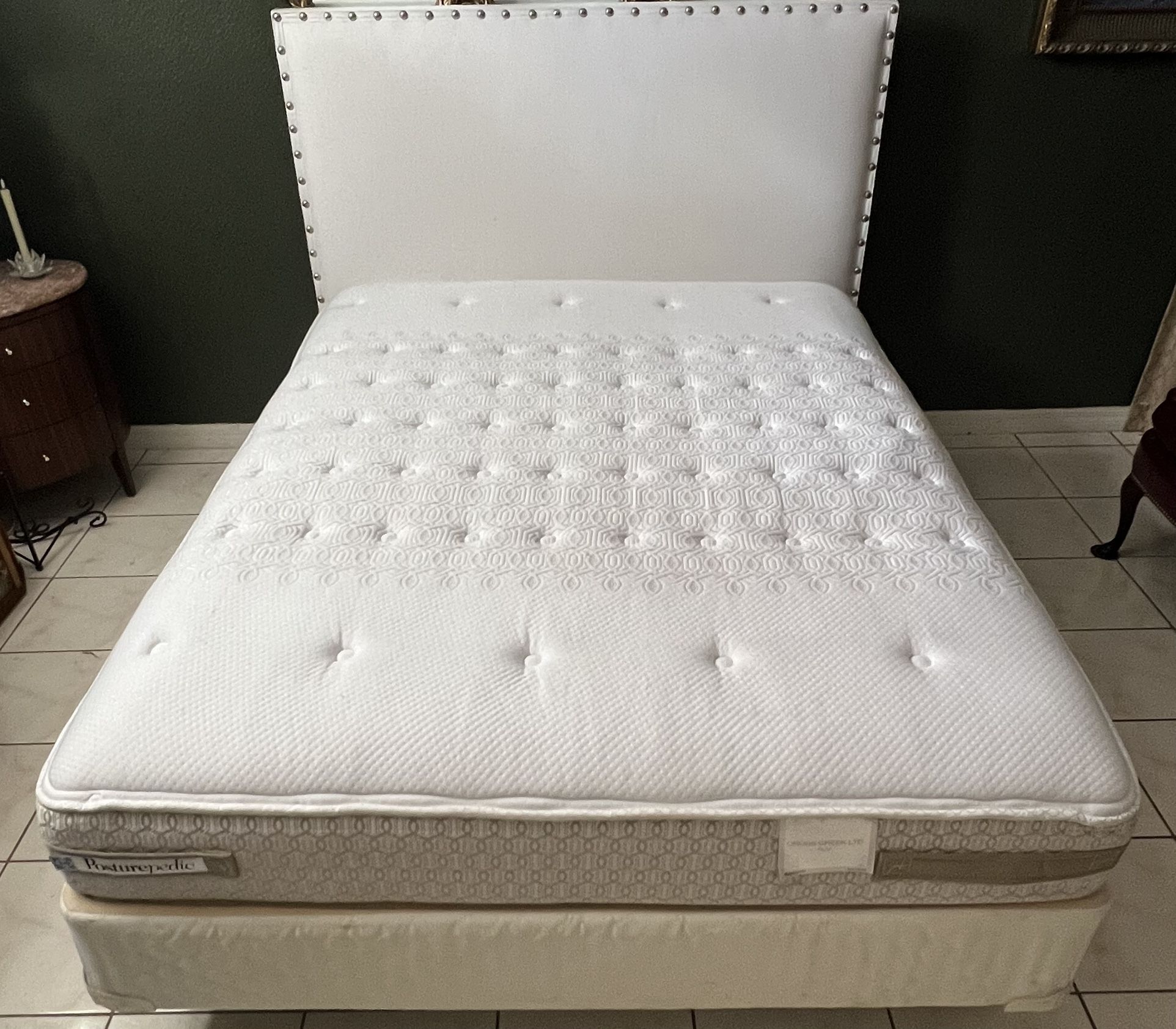 Cama Queen Size