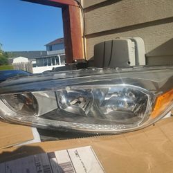 Ford FOCUS Headlights OEM Right And Left