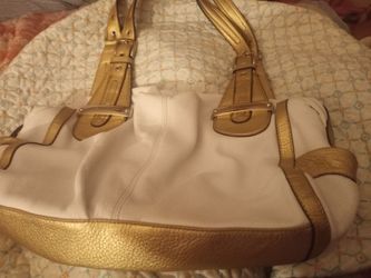 Beautiful White Leather & gold, B Makowsky purse. Great condition,  very clean inside & out. Lots of compartments.  Preloved.  Smoke free home