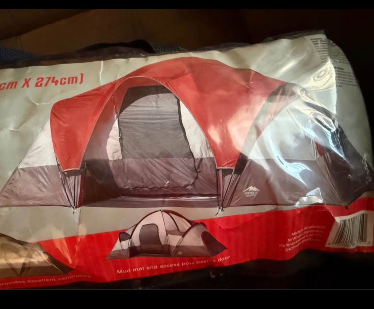 Portland Dome tent (Sleeps 8)