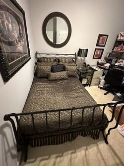 BLACK & GOLD WROUGHT IRON SLEIGH BED & NIGHT STAND