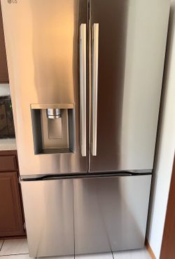 LG Stainless Steel French Door Fridge – Craft Ice + Water/Ice