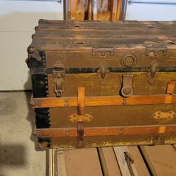 Antique Steamer Trunk 