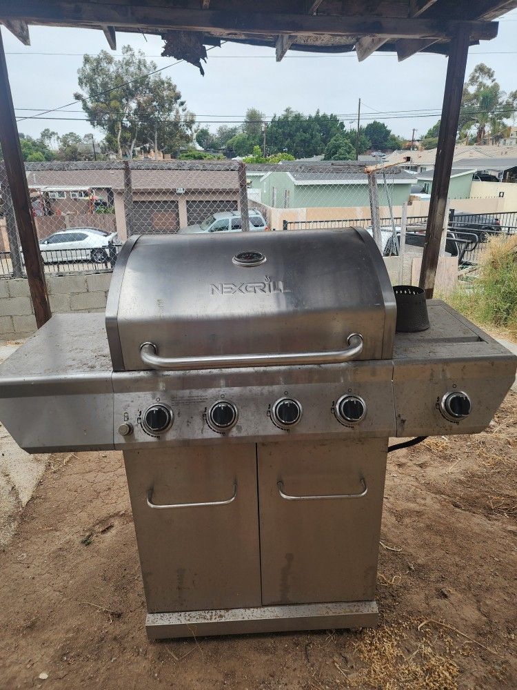 Gas BBQ Grill