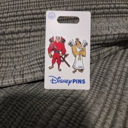 Disney Pins Set