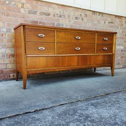 Mid Century Modern Dixie Walnut Lowboy Dresser Credenza Vintage 