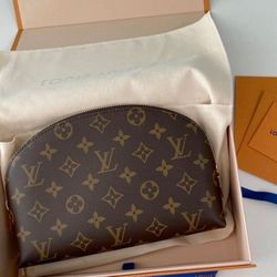 Louis Vuitton Monogram Pochette Cosmetic Pouch M47515 | Classic Makeup Bag