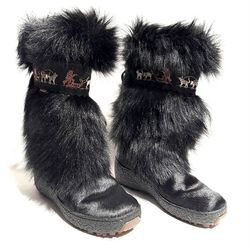 Oscar Sport Black Fur Boots (Size 8 / 8.5) 