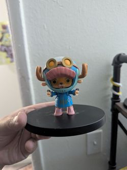 One piece figures READ DESCRIPTION
