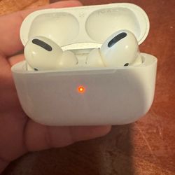 AirPods Pro 3 (used)