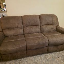 Reclining 3 Cushion Sofa